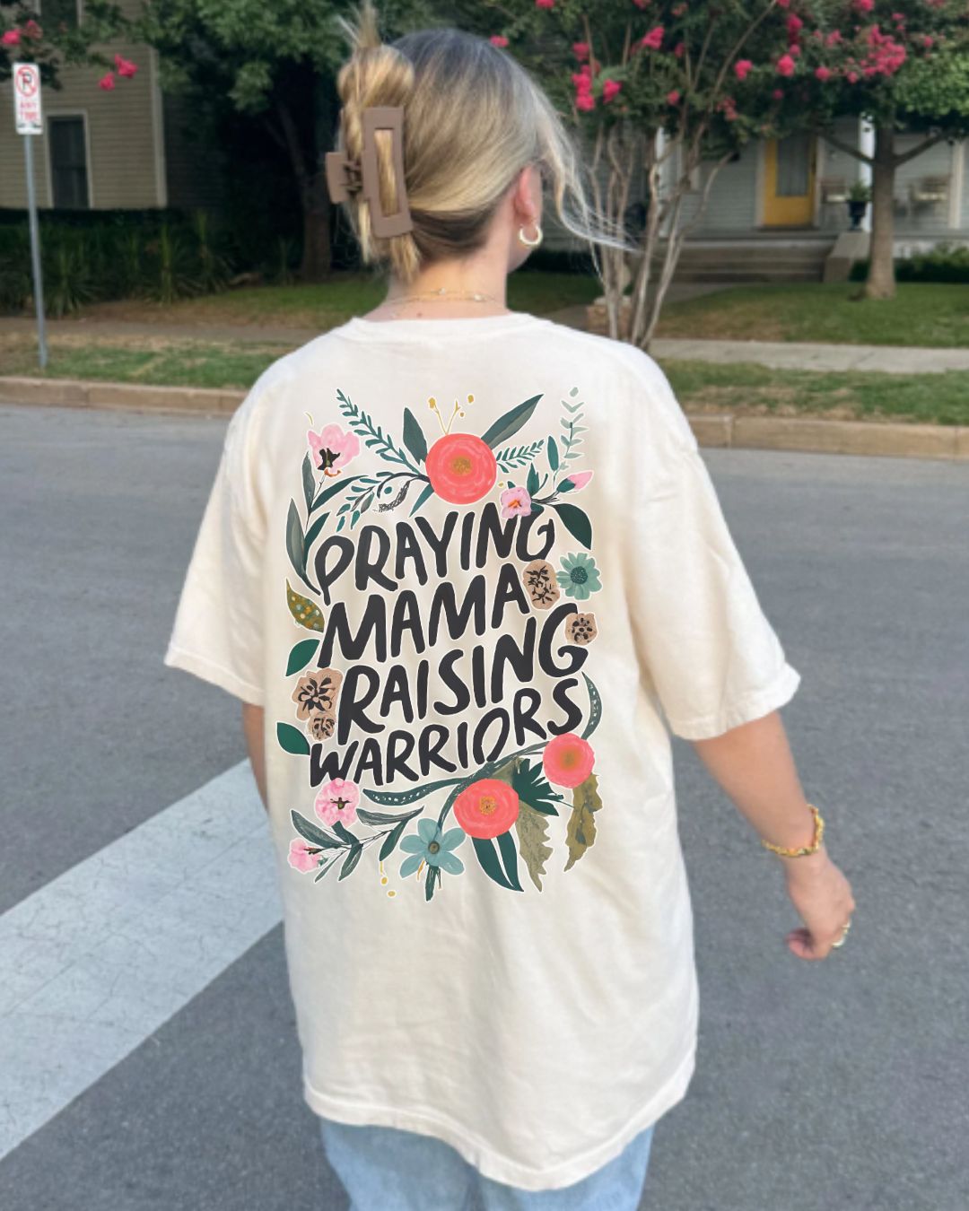 Praying Mama Raising Warriors Tee