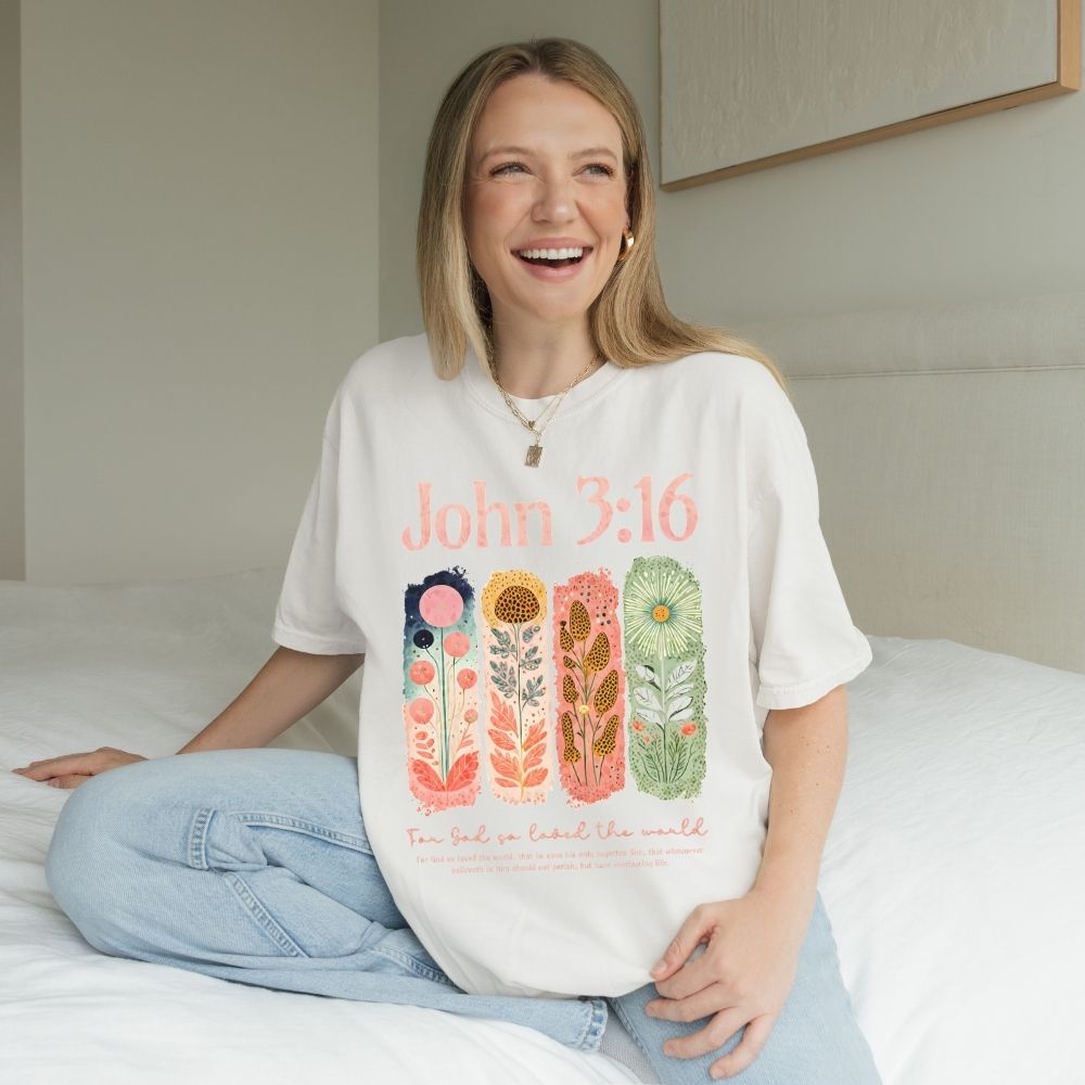 John 3:16 Heavyweight Tee